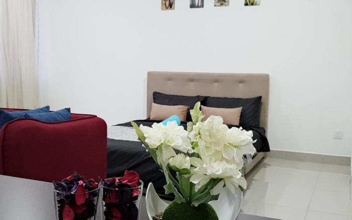 6@Trefoil Setia Alam@2pax 1min to Setia City Mall
