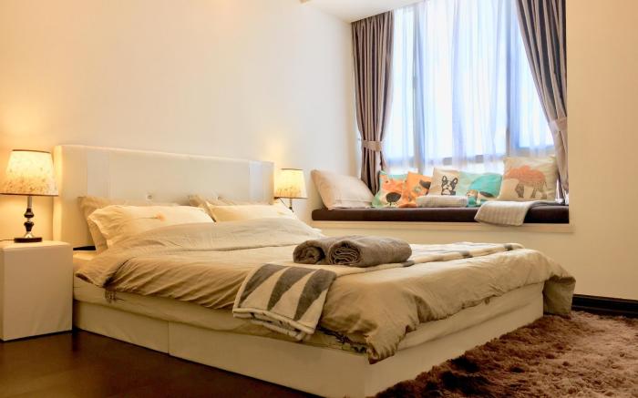 Luxurious R&F 3 Bedrooms Unit