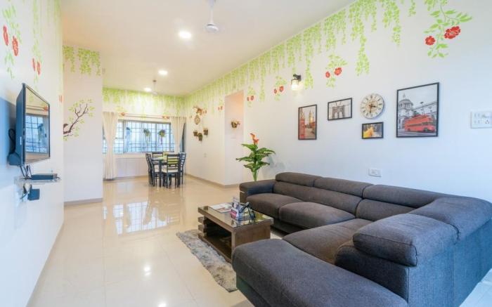 Stay in a 4 BHK near Jio World Drive, Bandra 