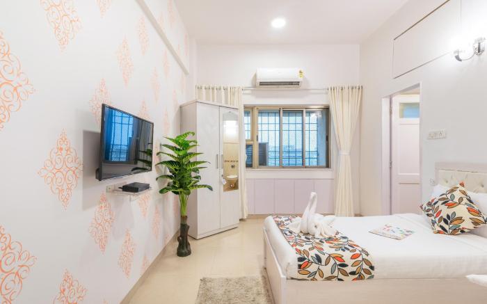 Airy 2 Bedrooms near Bandra Kurla Complex 