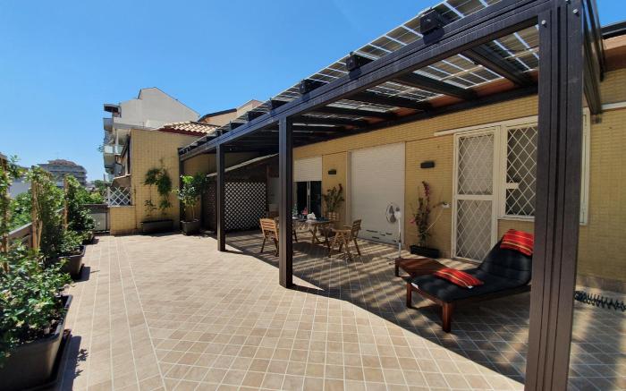 Stylish Penthouse - Massive terrace with Seaview