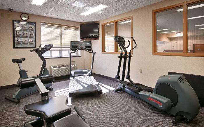 Best Western Plus Burlington Inn and Suites