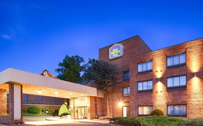 Baymont Inn & Suites by Wyndham Groton-Mystic