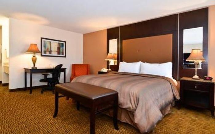 Best Western Plus Vineyard Inn