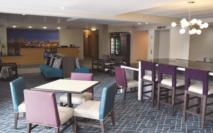 La Quinta Inn & Suites by Wyndham New Cumberland-Harrisburg