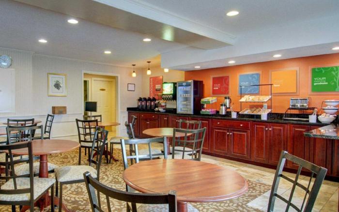 Rodeway Inn Logan International Airport
