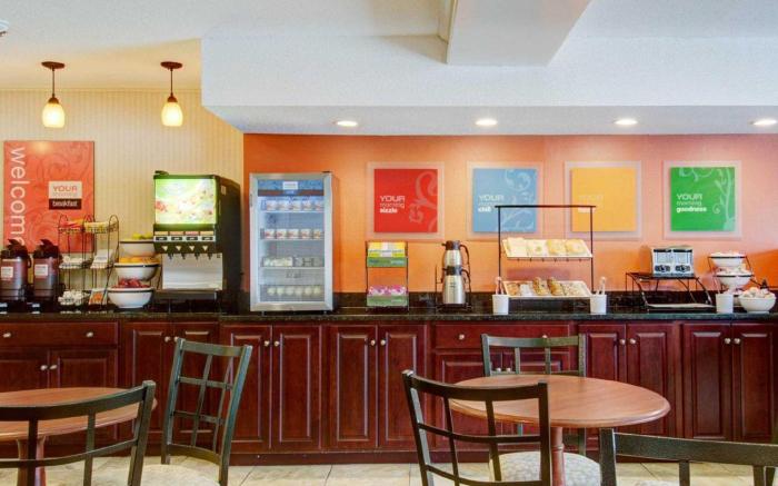 Rodeway Inn Logan International Airport