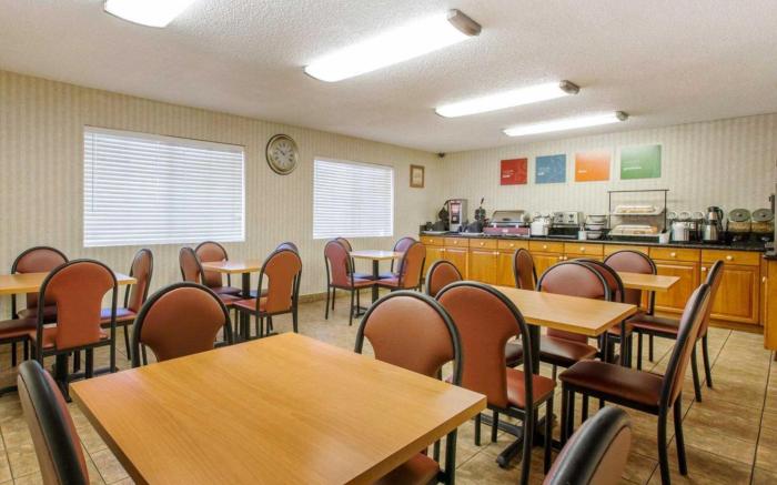 Comfort Inn & Suites Moreno Valley near March Air Reserve Base