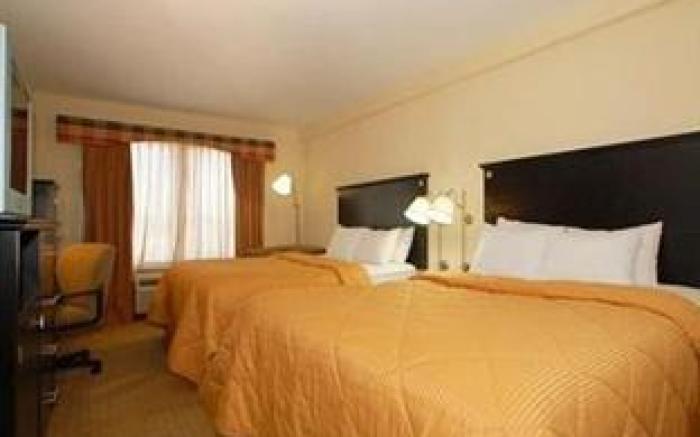 Comfort Inn & Suites LaGuardia Airport