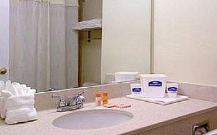 Home Inn & Suites