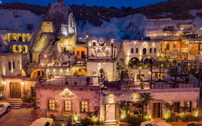 Artemis Cave Suites - Adults Only