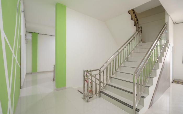RedDoorz Plus @ Grand Tara Homestay Palembang