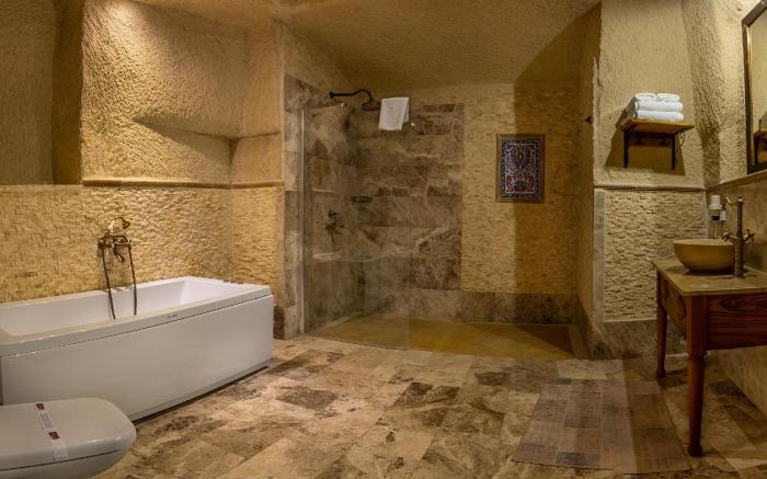 Seki Cave Suites