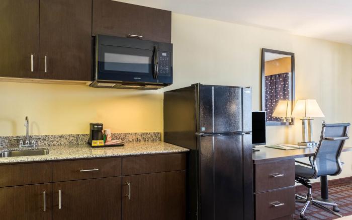 Quality Inn & Suites Baton Rouge West - Port Allen