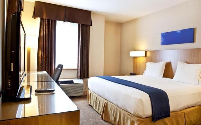 Holiday Inn Express-Langley By IHG