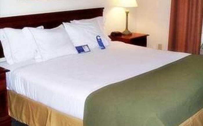 Holiday Inn Express Hotel & Suites Edmond By IHG
