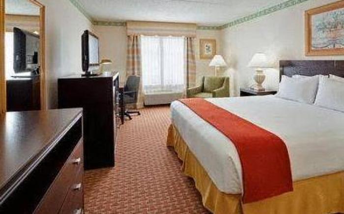 Holiday Inn Express Hotel & Suites Easton By IHG