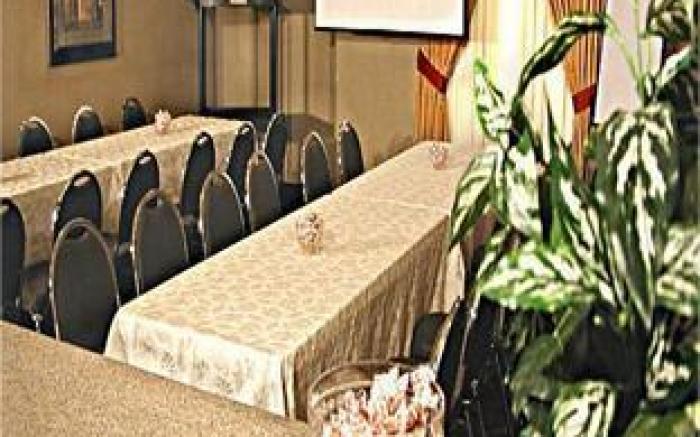 Holiday Inn Express Hotel & Suites Mount Pleasant By IHG