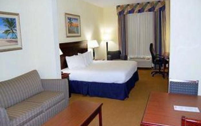 Holiday Inn Express Hotel & Suites Panama City-Tyndall By IHG