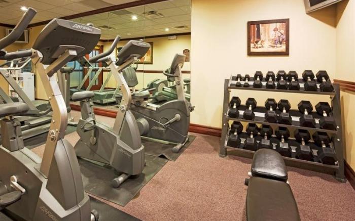 Holiday Inn Express Hotel & Suites Wausau By IHG