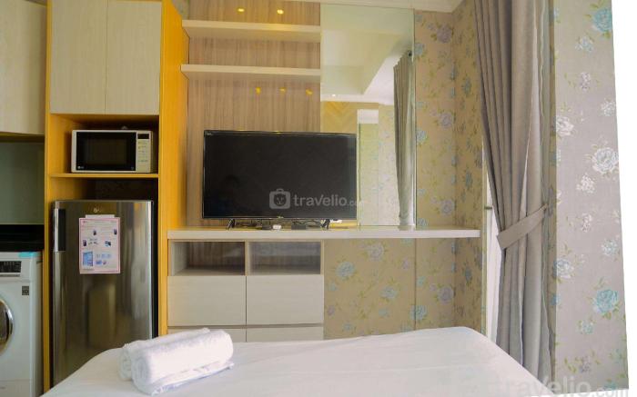 Tranquil Studio Apt at Menteng Park By Travelio