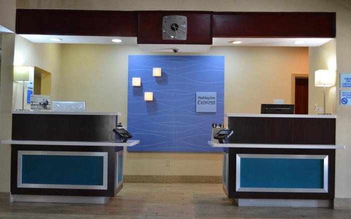 Holiday Inn Express Hotel & Suites Gainesville By IHG