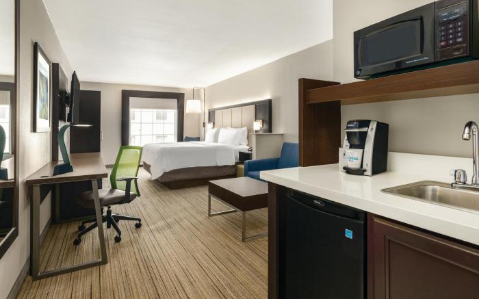 Holiday Inn Express Hotel & Suites Lawton-Fort Sill By IHG
