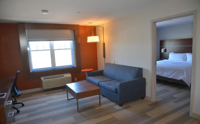 Holiday Inn Express Hotel & Suites Rochester By IHG