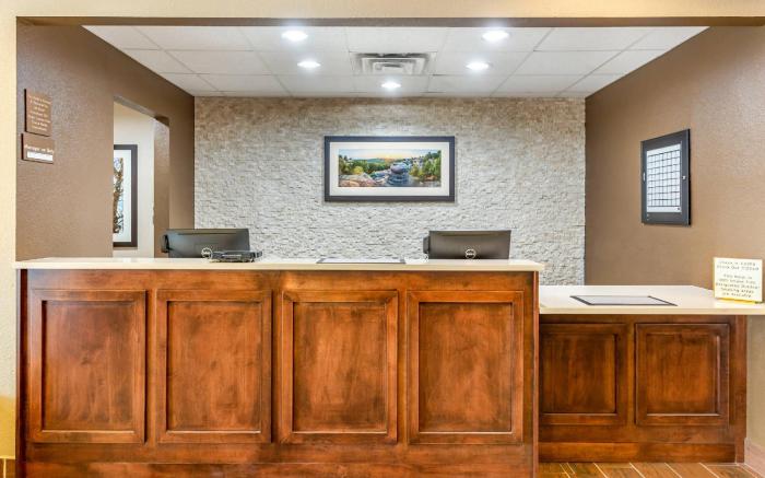 Comfort Inn DeKalb - University Area