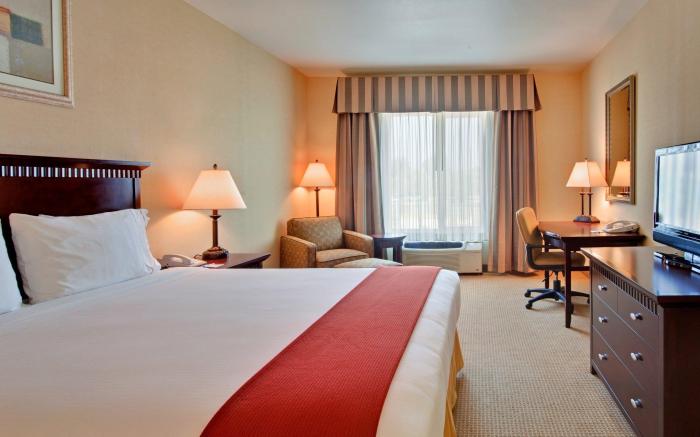 Holiday Inn Express Hotel & Suites Beaumont - Oak Valley By IHG