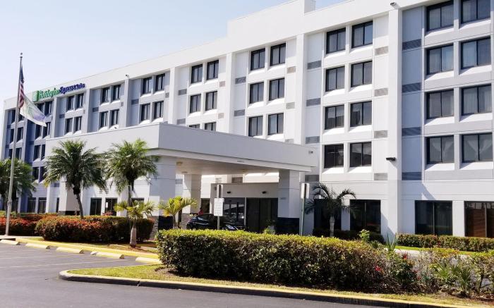 Holiday Inn Express Hotel & Suites Miami - Hialeah/Miami Lakes By IHG