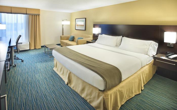 Holiday Inn Express Nashville-Hendersonville By IHG