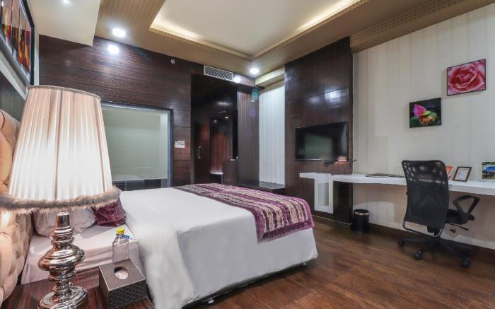 Palette - Hotel Savvy Grand