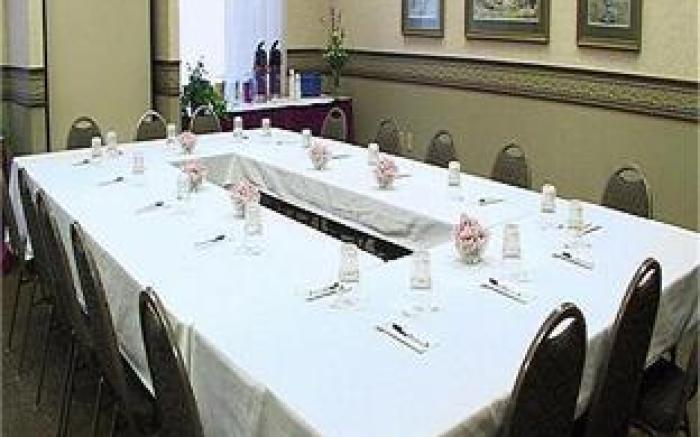 Holiday Inn Express Hotel & Suites Coralville By IHG
