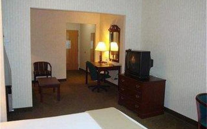 Holiday Inn Express & Suites Burlington - Mount Holly By IHG