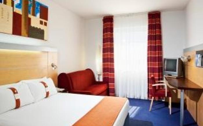 Holiday Inn Express Lisbon-Oeiras By IHG