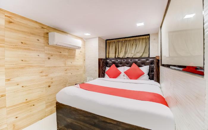 OYO 48703 Hotel Qamar