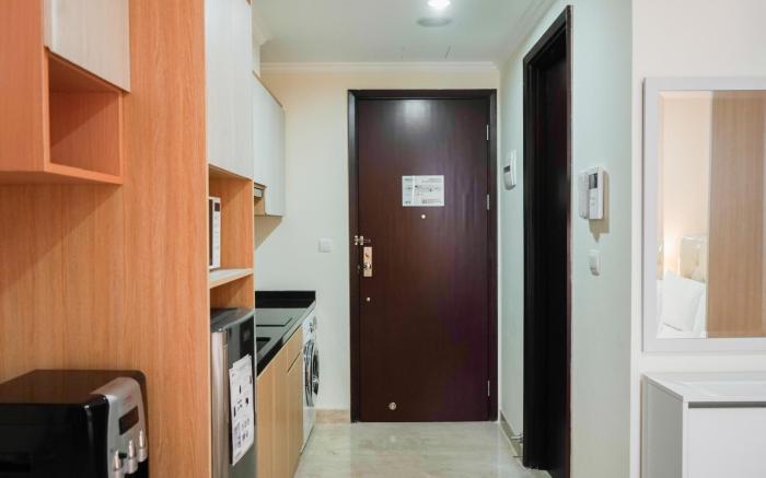 Stunning Studio Room @Menteng Park Apt By Travelio