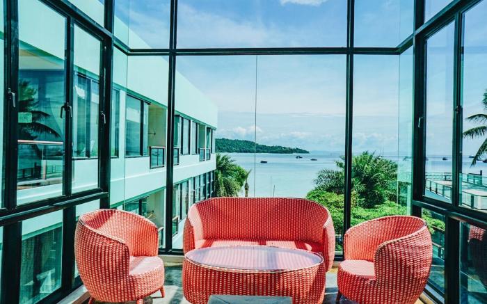 Phi Phi Nice Beach Hotel Hip