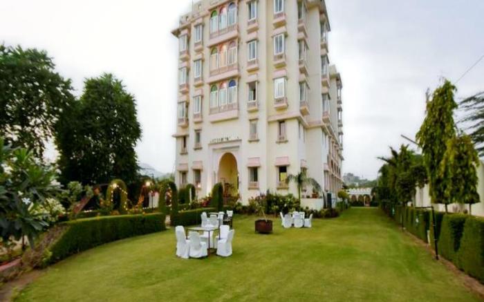 Satyam Palace Resort