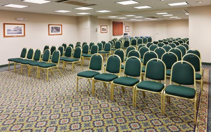 Holiday Inn Express Southington By IHG