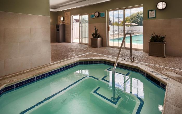 Best Western Hartford Hotel and Suites