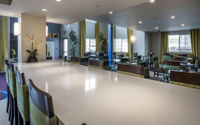 Holiday Inn Express Hotel & Suites Livermore By IHG