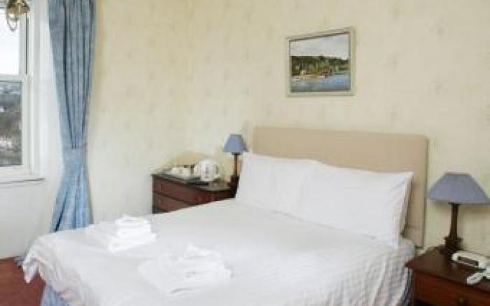 Western Isles Hotel