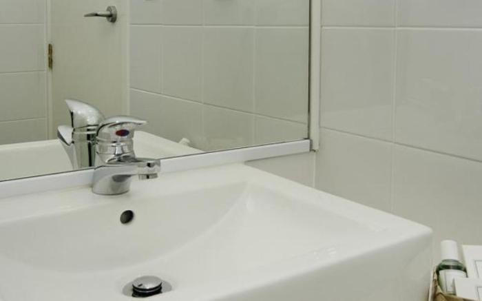 Aarangi Motel