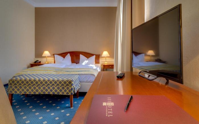 Seehotel Grossraeschen