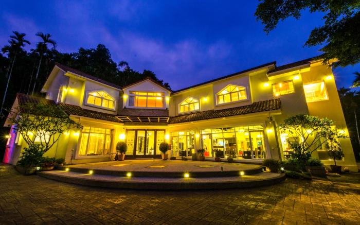 Butchard villas