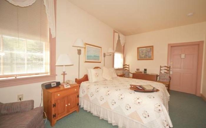 Chambery Inn