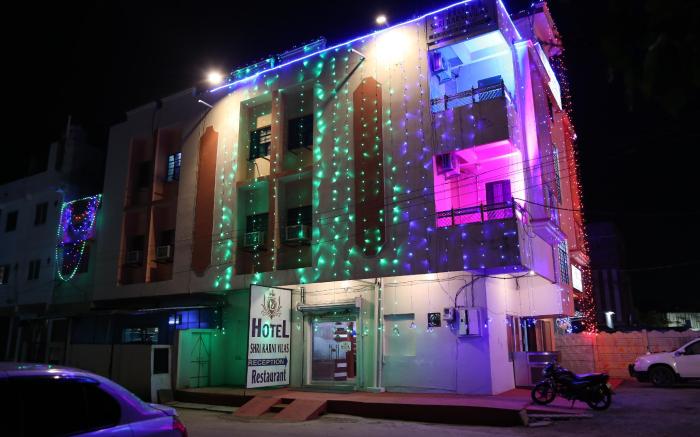 Hotel Shri Karani Vilas