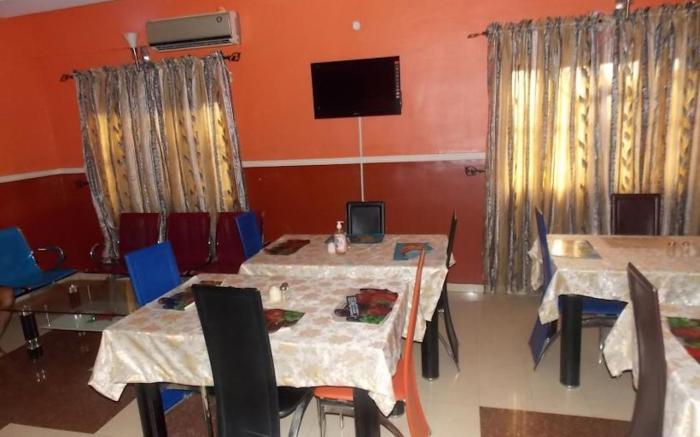 Ivory Place Hotel